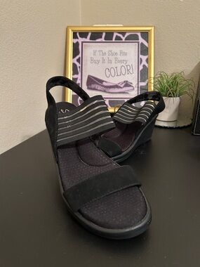 Skechers Black Striped Wedge Sandals